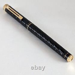 1990 Rare Sheaffer Targa 1083 Black Lacquer Spiral Fountain Pen Original Box EUC