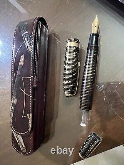 Antique PARKER VACUMATIC Fountain Pen Black/Gold Celluloid Original Packaging