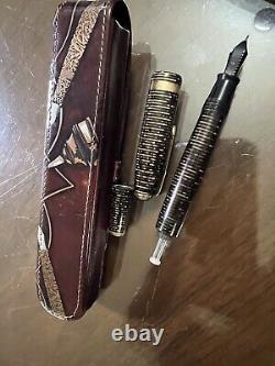 Antique PARKER VACUMATIC Fountain Pen Black/Gold Celluloid Original Packaging