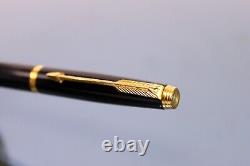 Authentic PARKER Black Fountain Pen Gold Plated Accessories XF NO INK France