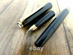 BEAUTIFUL! MONTBLANC 320 FOUNTAIN PEN VINTAGE BLACK GOLD 14k-585 GERMANY