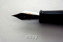 Beautiful Black Conklin Mark Twain Fountain Pen. 925 Silvertrim. 14 K Gold Nib