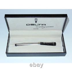 Blem Delta Vintage Stylus Fountain Pen Black/Brushed Metal Steel B Nib DV80041
