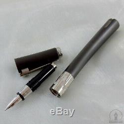 Boxed Waterman Serenite Grey Titanium ST Sample Fountain Pen 18K Fine Nib