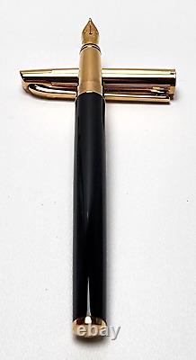 Caran D'ache Madison Bicolor Black & Gold Fountain Pen Med 18c Nib 4690.482m 1