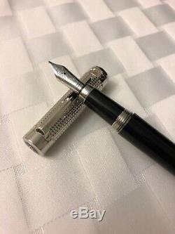 Cartier Pasha de Cartier Black Composite Platinum Finish Fountain Pen