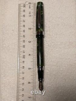 Chilton Vintage Fountain Pen In Irridescent Jasper Green And Black With M Nib