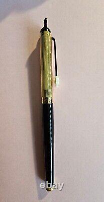 Colibri Mickey Mouse Fountain Pen? Black/Gold Medium point Pre-owned No Box