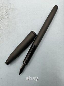 Cross Century II Black Micro Knurl Fountain Pen AT0086-132FJ NEW