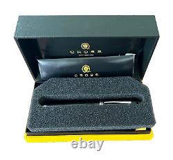 Cross Townsend Black Lacquer Fountain Pen with 18K Gold Nib Original Box & Papers