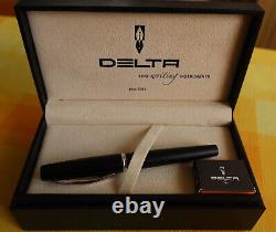 DELTA Magnesium (Unica) fountain pen body without nib, matt black, +converter