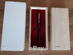 Danitrio Hanryo Black Ebonite Fountain Pen. M. STUB 18k nib