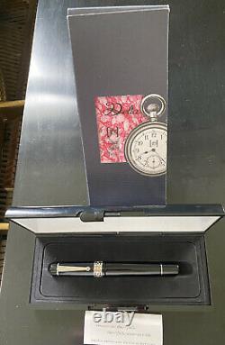 Delta 365 Fountain Pen, Black, with 18kt Gold Nib MINT And In Original Boxes