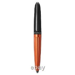 Diplomat Fountain Pen Aero Orange and Black Aluminum, Broad D40313028