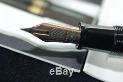 Fountain Pen Omas 557-s Black 8371f/p Nib Size F Vintage