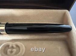 GUCCI Fountain Pen Black Resin Cartridge Nib M Warranty NEVER USED