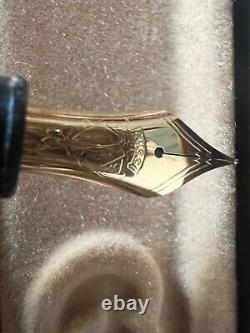 GUCCI Fountain Pen Black Resin Cartridge Nib M Warranty NEVER USED