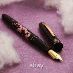 Kuretake Black Urushi Makie SAKURAHARUKAZE Gold Iridium M Nib Fountain Pen