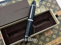 LOUIS VUITTON Cargo Alligator Leather Exotic Black and Platinum Plated FP