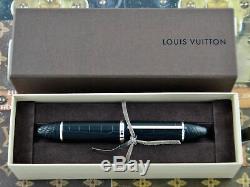 LOUIS VUITTON Cargo Alligator Leather Exotic Black and Platinum Plated FP