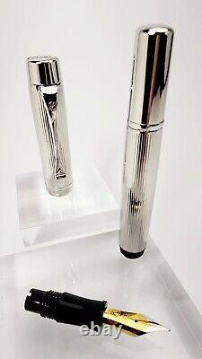 Laban Platinum Plated Lined Pattern Signet Fountain Pen Med Nib & Leather Pouch