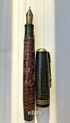 Large Parker Vacumatic 16 Fountain Pen Burgundy Opalescent Stripes DUOFOLD Nib