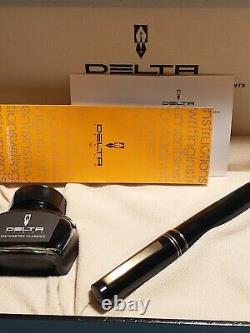 Limited Edition Delta Vintage Fountain Pen Black With Brushed Gold Clip Fine Nib