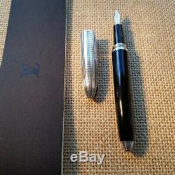 Louis Vuitton Doc Black Lacquer with Grid Pattern Cap Fountain Pen 1998