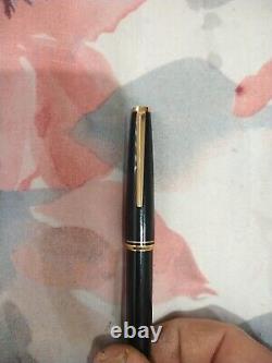 MONTBLANC Black Resin 585 Gold Fine Nib Fountain Pen