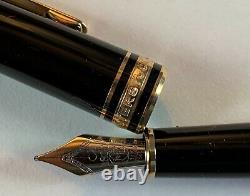 MONTBLANC Meisterstuck 4810 in Black with 2-tone 14K F nib