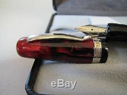 Marlen Essence black and bordeaux-red Medium 18kt gold nib fountain pen MIB