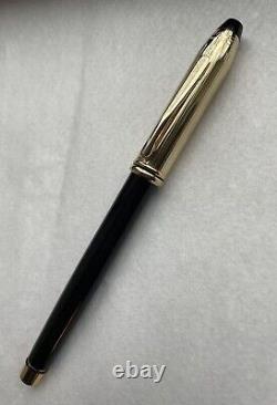 Mint Cross Townsend Fountain Pen, Black Lacquer, 14k 585 Gold Nib, Medium