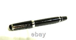 Mont Blanc Boheme Black and 14k white gold fountain pen with black stone