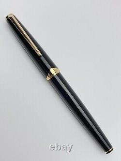Montblanc 121 Fountain Pen In Black & Gold Trim With 18k Solid Gold F Nib Mint