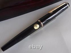 Montblanc 32 Fountain Pen Black 14K EF Nib Logo