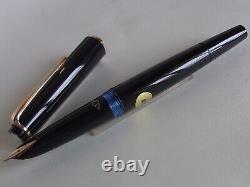 Montblanc 32 Fountain Pen Black 14K EF Nib Logo