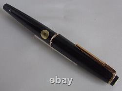 Montblanc 32 Fountain Pen Black 14K EF Nib Logo