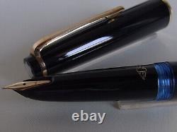 Montblanc 32 Fountain Pen Black 14K EF Nib Logo