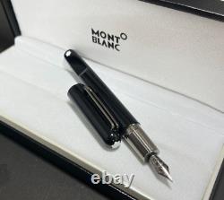 Montblanc Black Body Star Walker M Series Fountain Pen