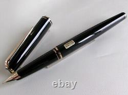 Montblanc Classic Fountain Pen Black GT 14K EF Nib