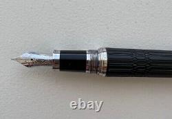 Montblanc Fountain Pen Writers Edition Homage to Victor Hugo (F Nib)