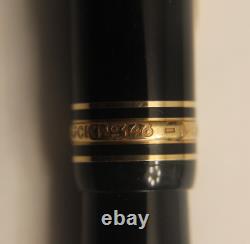 Montblanc Meisterstück 146, Black and Gold 4810, 14k Nib Fountain Pen