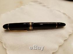 Montblanc Meisterstuck 18k gold tip149 Black & Gold Diplomat Fountain Pen