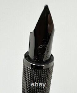 Montblanc StarWalker Midnight Black Fountain Pen 14K Gold Nib -MINT