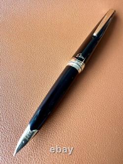 Near Mint PILOT Fountain Pen Elite Black Fine-Nib 14k-585 H676 Vintage Japan