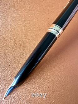 Near Mint PILOT Fountain Pen Elite Black Fine-Nib 14k-585 H676 Vintage Japan
