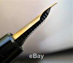OMAS CS fountain pen-Piston Filler, Black Celluloid w Gold Filled Trim, Flexib F