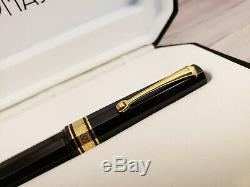 OMAS Paragon Old Style Black Celluloid Medium 18K Gold Nib Fountain Pen