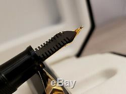 OMAS Paragon Old Style Black Celluloid Medium 18K Gold Nib Fountain Pen
