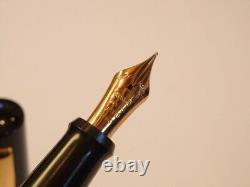 Ohasido JSU Fountain Pen Lacquered Black Nib EF 14K
